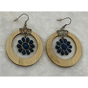 Fern finds by Fern Mallis natural wood hoop earrings with Blue flower in center